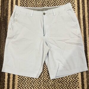 Under Armour Men's Light Gray Golf Shorts